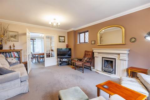 4 bedroom detached house for sale, St. Albans Road, Coopersale