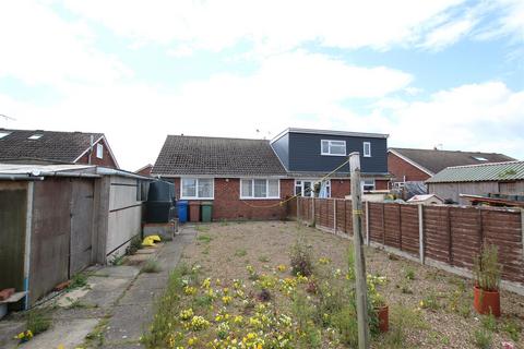 2 bedroom semi-detached bungalow for sale, Hollycroft, Barmston