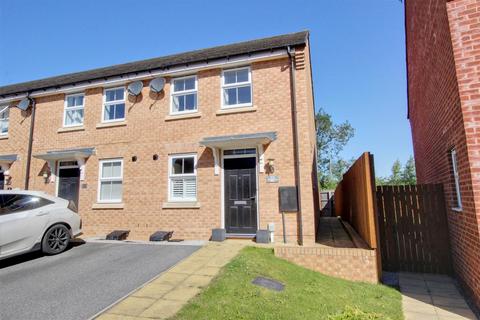 2 bedroom end of terrace house for sale, Foxglove Way, Beverley