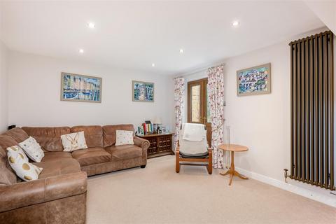 undefined, Inverlea Court, Mickleton
