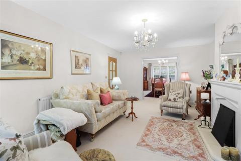 4 bedroom detached house for sale, Walnut Tree Walk, Eastbourne BN20