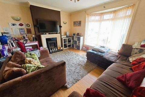 4 Bincomb Avenue, Birmingham, B26 3AD