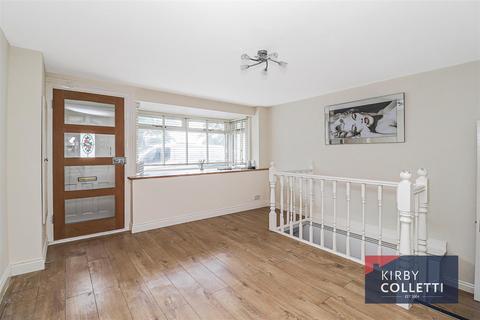 1 bedroom flat for sale, Old Highway, Hoddesdon