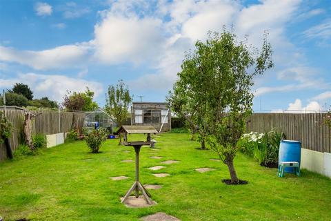 2 bedroom detached bungalow for sale, Chestnut Avenue, Withernsea