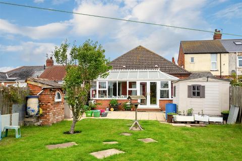 2 bedroom detached bungalow for sale, Chestnut Avenue, Withernsea