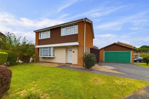 4 bedroom detached house for sale, Clowbridge Drive, Loughborough LE11