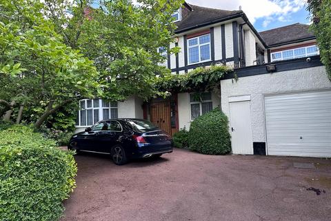 94 Millway, London, NW7 3JJ