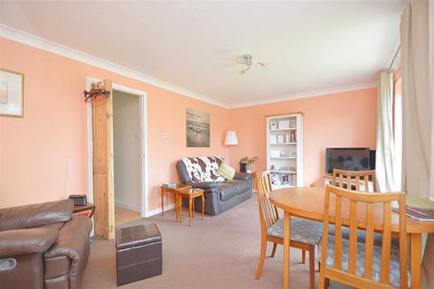 3 bedroom semi-detached house for sale, IDEAL FAMILY HOME * SANDOWN