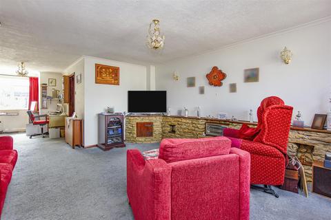 3 bedroom terraced house for sale, The Willows, Little Harrowden NN9