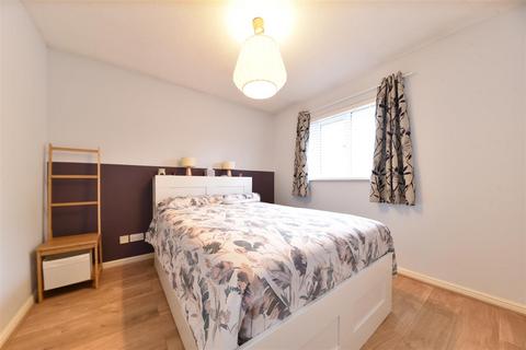 3 bedroom semi-detached house for sale, Harvest Lane, Stevenage