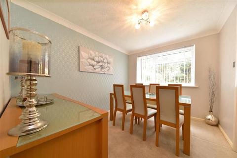 12 Minerva Close, Stevenage, SG2 7RA