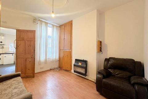 3 bedroom terraced house for sale, Diseworth Street, Leicester LE2