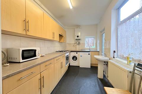 3 bedroom terraced house for sale, Diseworth Street, Leicester LE2