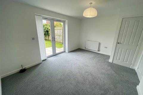 2 bedroom semi-detached house for sale, Iris Grove, Darlington