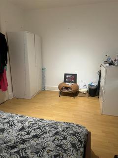 1 bedroom in a flat share to rent, Rotherfield Street, Islington