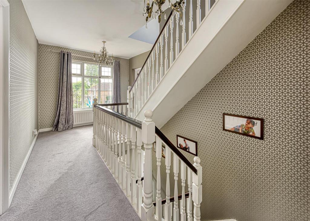 34 Highlands Road-landing.jpg