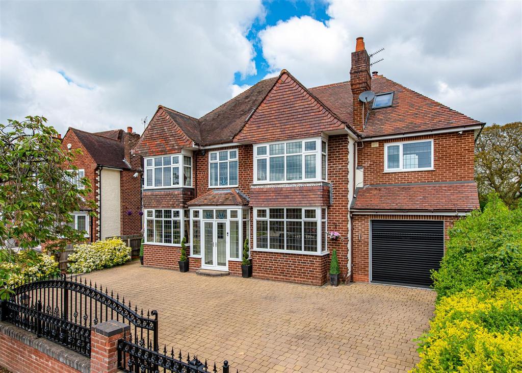 34 Highlands Road-front5.jpg