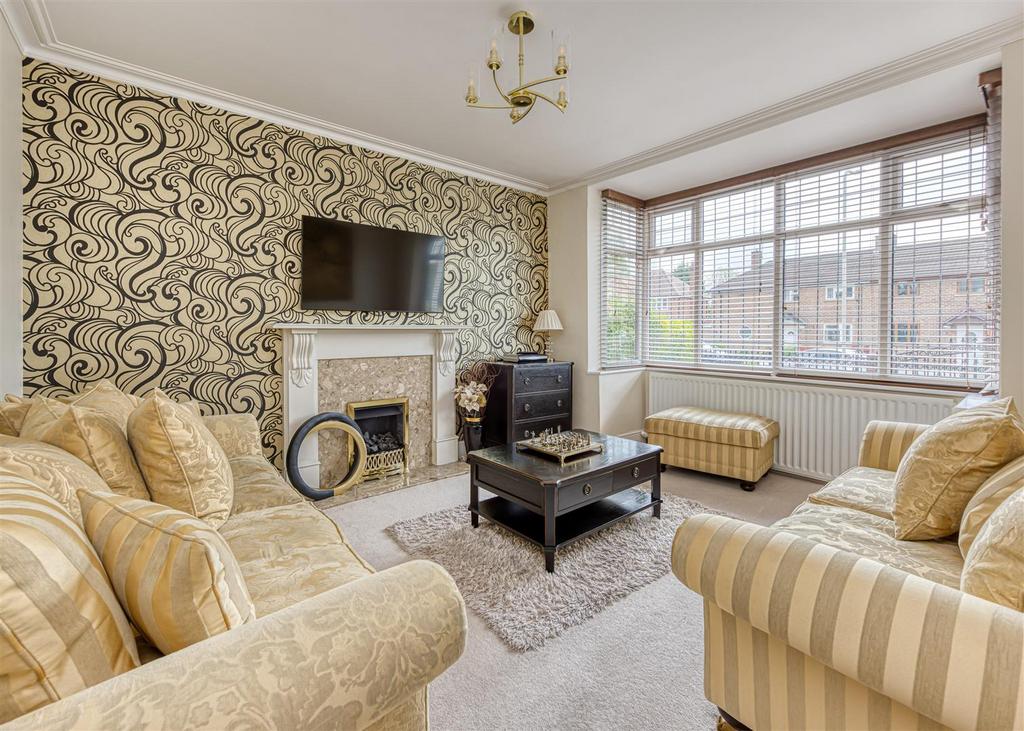 34 Highlands Road-lounge.jpg