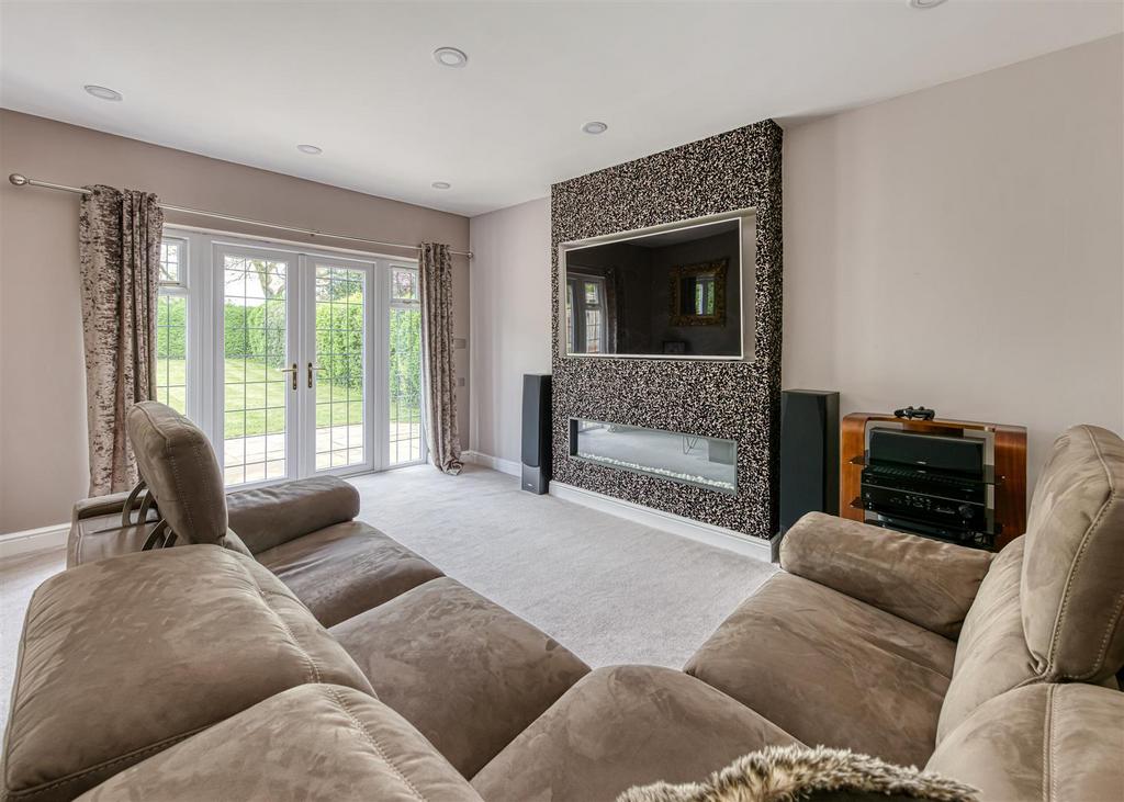 34 Highlands Road-family.jpg