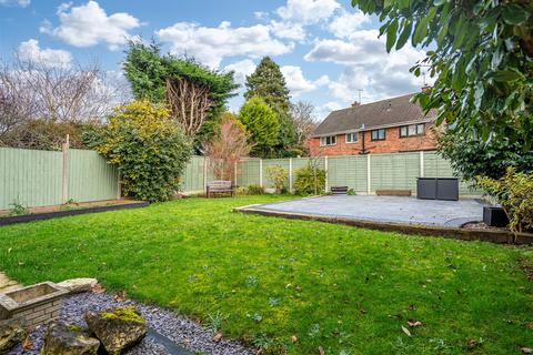 1 Redford Drive, Albrighton, Wolverhampton, WV7 3DE