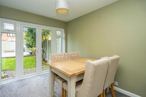 1 Redford Drive, Albrighton, Wolverhampton, WV7 3DE