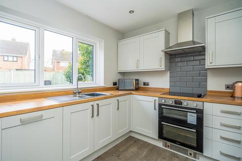 1 Redford Drive, Albrighton, Wolverhampton, WV7 3DE