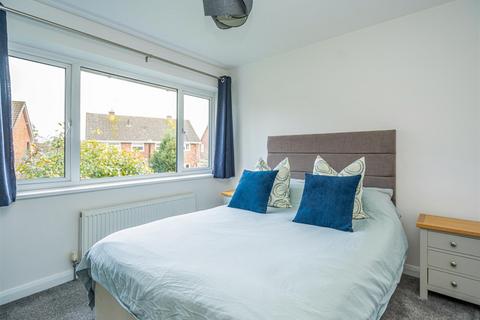 1 Redford Drive, Albrighton, Wolverhampton, WV7 3DE