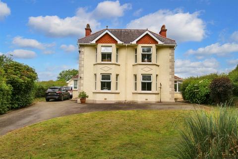 4 bedroom detached house for sale, Blaencelyn, Llandysul