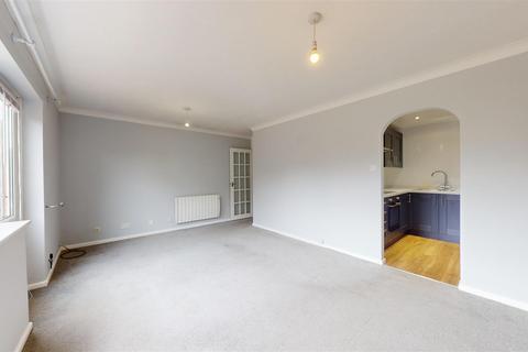 1 bedroom flat for sale, Girton Way, Stamford