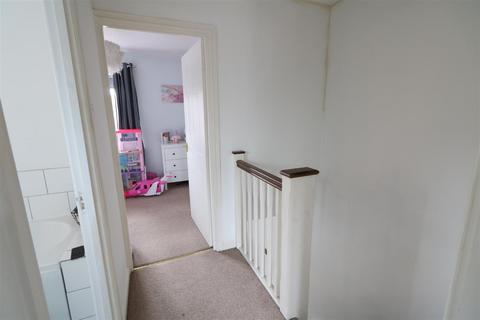 22 Batkin Close, Stoke-on-trent, ST6 6QL