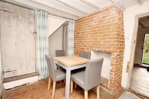 2 bedroom cottage for sale, New Street, Dunmow