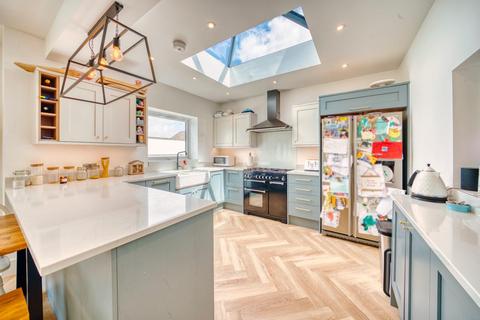 21 Claverham Road, Yatton, Bristol, BS49 4LA