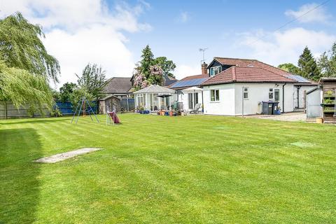 4 bedroom detached bungalow for sale, Aston Square, Aston