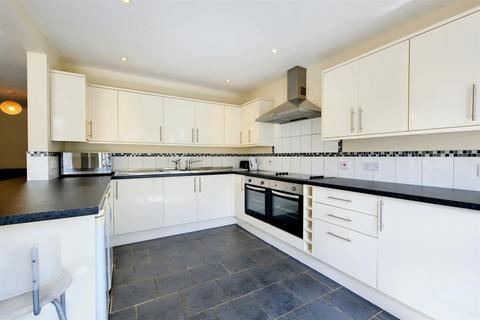 8 bedroom detached house for sale, Lower Road, Beeston