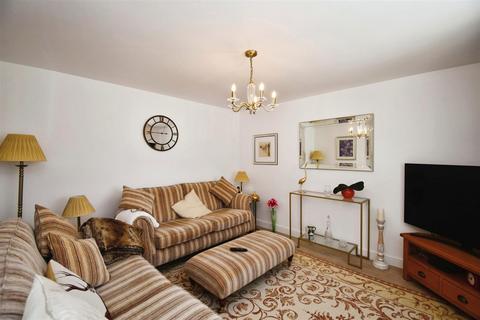 4 Bramble Close, Willerby, Hull, HU10 6FU