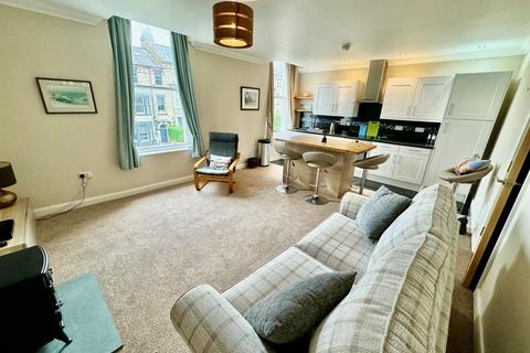 1 bedroom flat for sale, Westbourne Grove, Scarborough