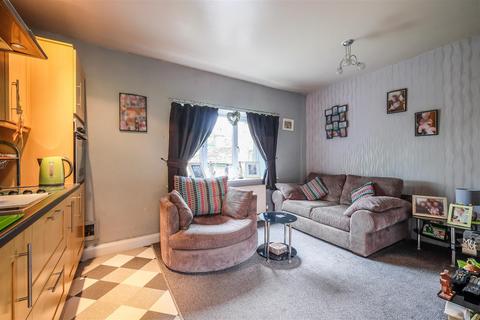 2 bedroom end of terrace house for sale, Brackenbed Terrace, Halifax