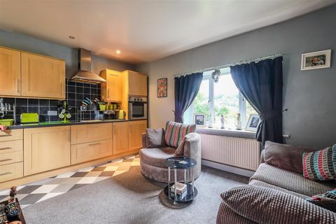 2 bedroom end of terrace house for sale, Brackenbed Terrace, Halifax