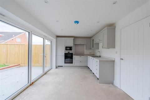 3 bedroom detached house for sale, Cherwell Road, Keynsham, Bristol