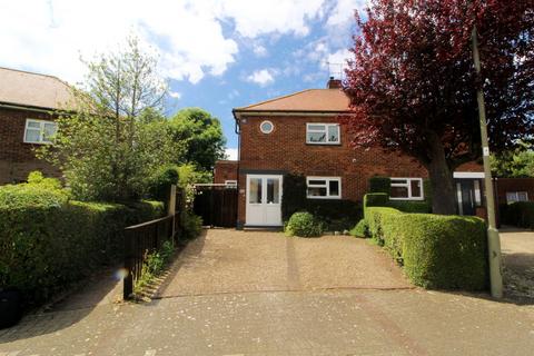 21 Dormer Close, Barnet, EN5 2QW