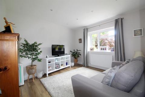 21 Dormer Close, Barnet, EN5 2QW