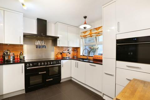 1 bedroom flat for sale, McNeil Road, London, SE5