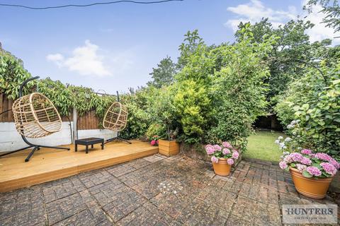 4 bedroom semi-detached house for sale, Brantwood Road, Bexleyheath