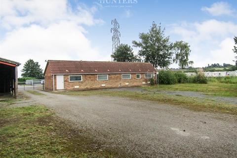 3 bedroom bungalow for sale, Butterwick Road, Messingham, Scunthorpe, DN17 3PA