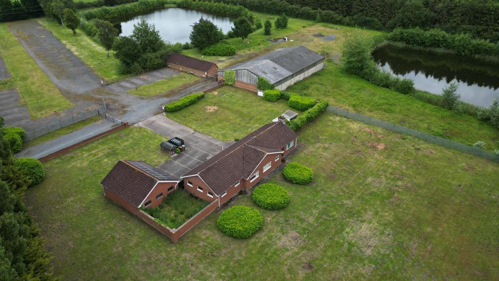 Butterwick Road, Messingham... 3 bed bungalow for sale £800,000