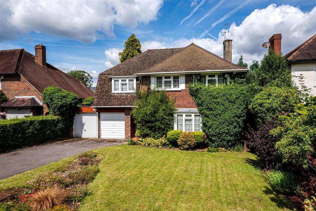 Nork Way, Banstead 4 bed detached house for sale £1,000,000