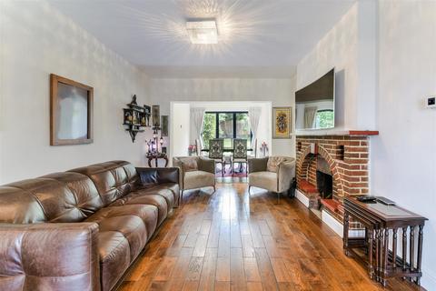 3 bedroom semi-detached house for sale, Sutton Lane, Banstead