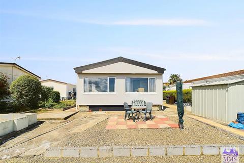 2 bedroom mobile home for sale, Kingsmead Park, Allhallows, Rochester