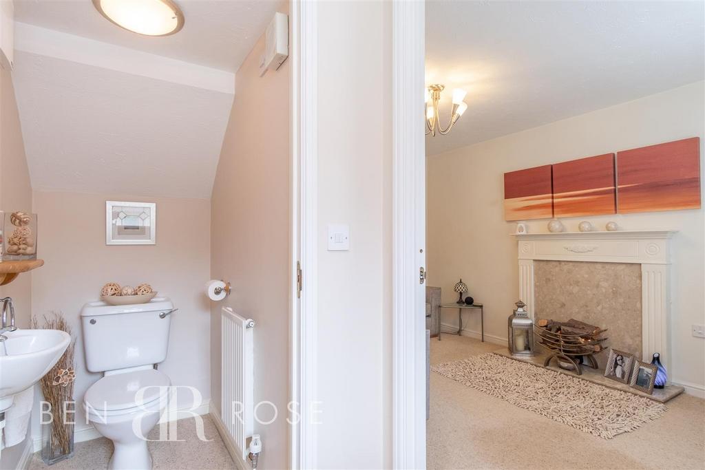 Entrance Hall/WC