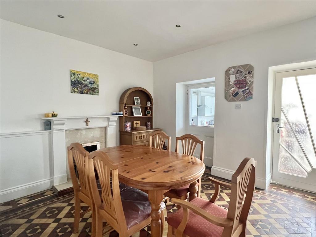 Additional Area to Reception Room